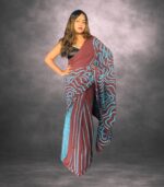 Stylish Maroon Handcrafted Cotten Batik Saree with Modern Design - Image 4